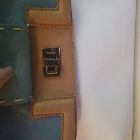 Simon Chang blue/white/tan color block purse - Picture 6 of 6